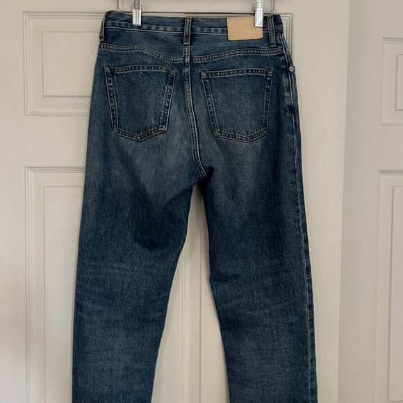 Everlane The ’90S Cheeky Jean in Vintage Mid Blue - Picture 5 of 7